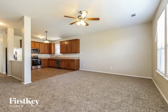 605 Denali Dr - Photo 3 of 15