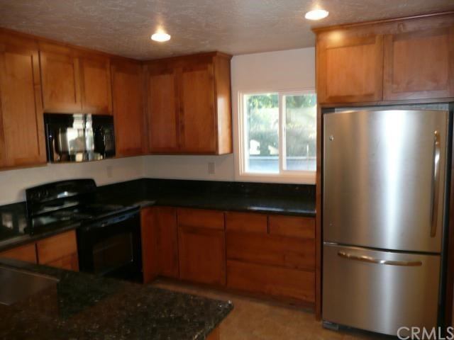 1501 Warner St #1 - Photo 4 of 8