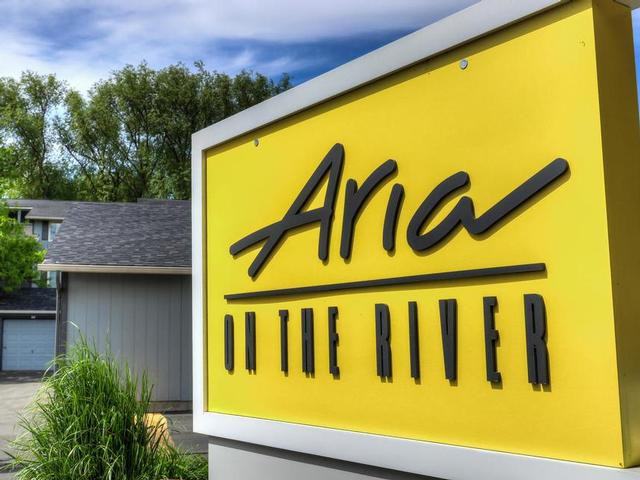 737 N Stilson Rd - Photo 6 of 29