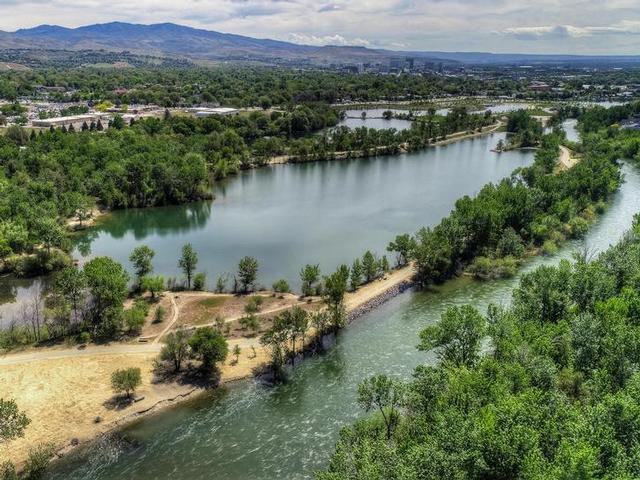 737 N Stilson Rd - Photo 4 of 29