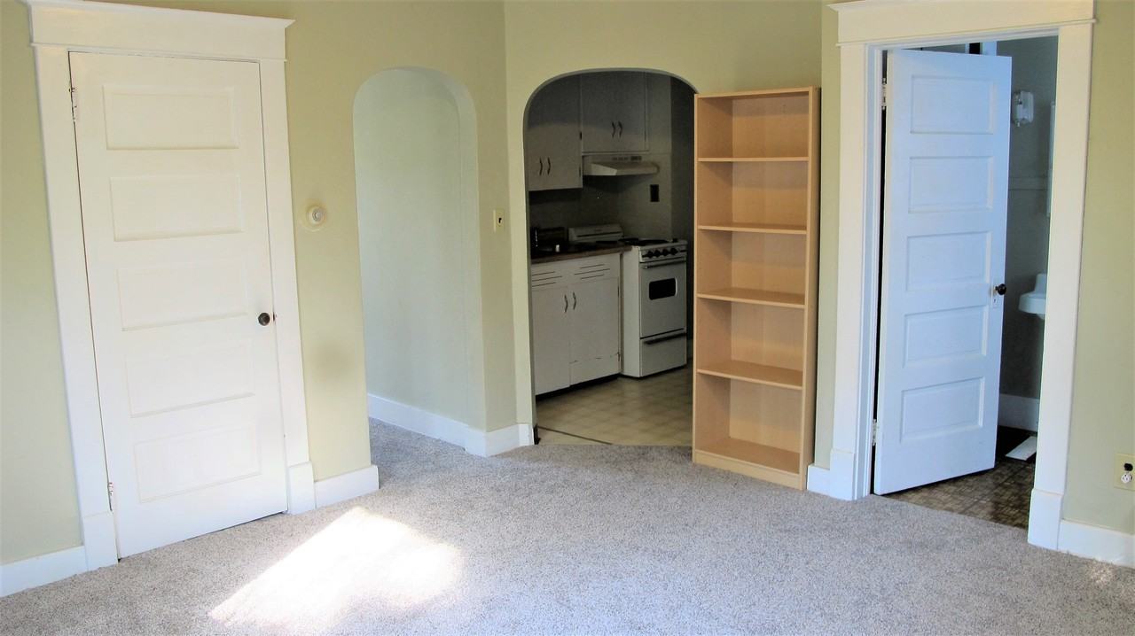 904 Bethel Street - Photo 2 of 8