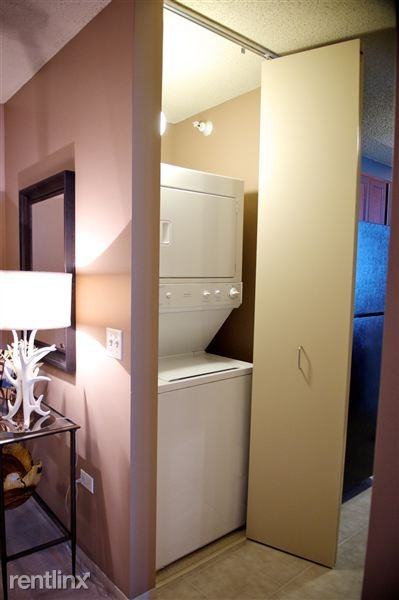 350 E South Water St - Photo 3 of 17