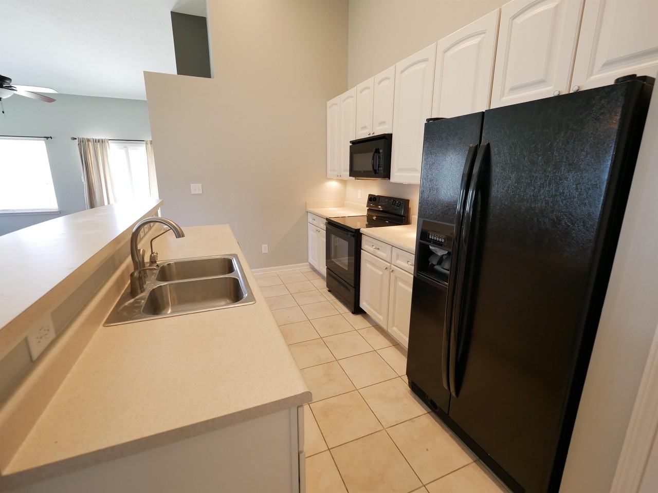 16841 Loch Cir #1 - Photo 5 of 24