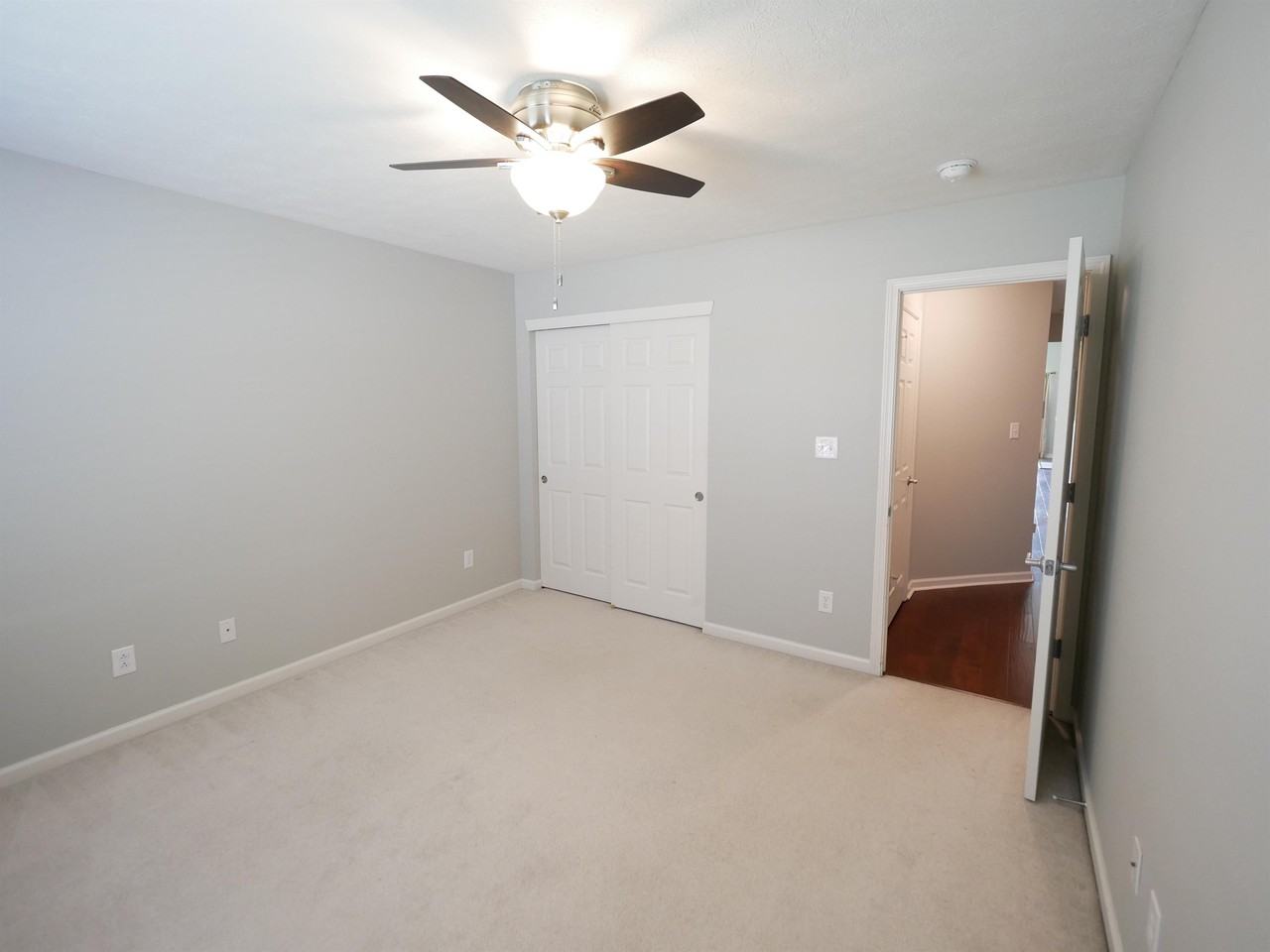 16841 Loch Cir #1 - Photo 7 of 24