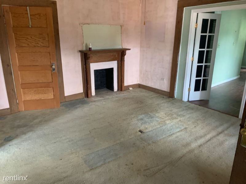 455 455 E Cherry St B - Photo 3 of 11