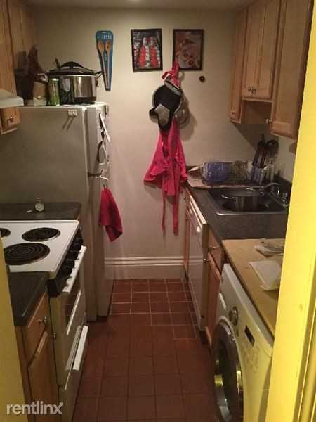 747 Main St - Photo 2 of 13