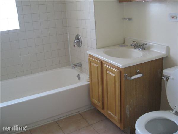 The Manor Apartments - Photo 3 of 4