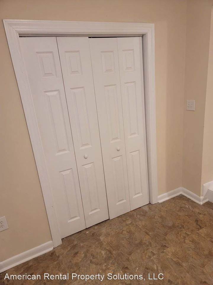 3123 3123 Ross Ave Mecklenburg County - Photo 2 of 21