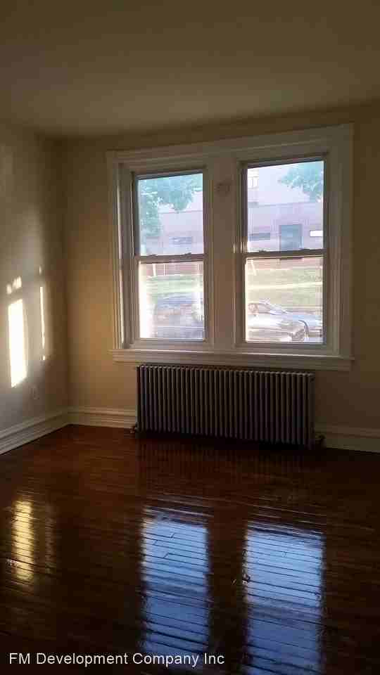 413 W. 2nd St. - Photo 2 of 10