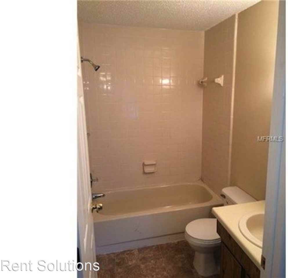 14413 Hanging Moss Cir #202 - Photo 3 of 6