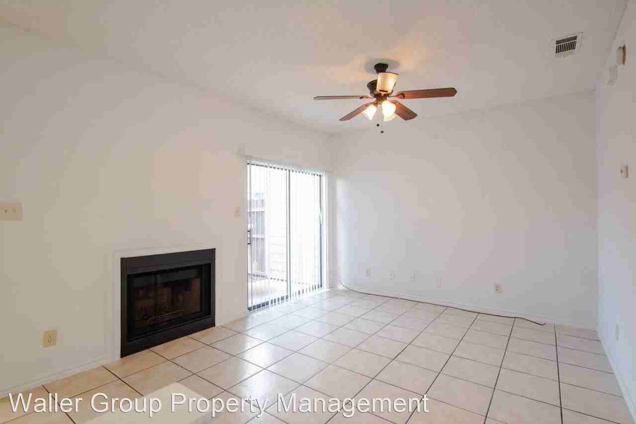 9737 Whitehurst Dr - Photo 3 of 12