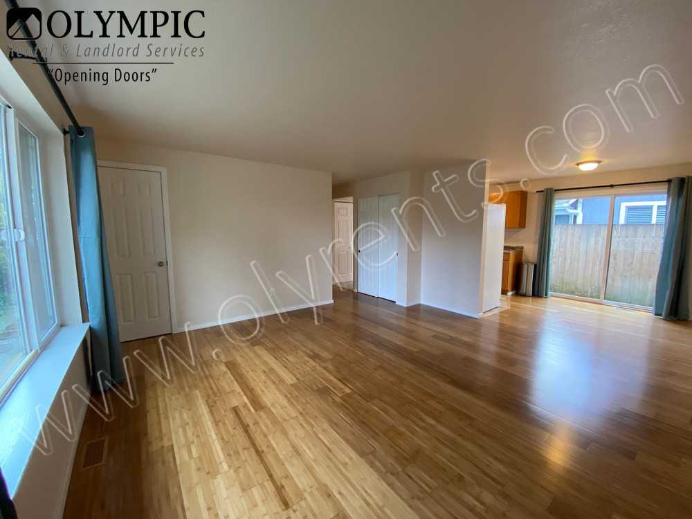 702 Sawyer St Se - Photo 3 of 15