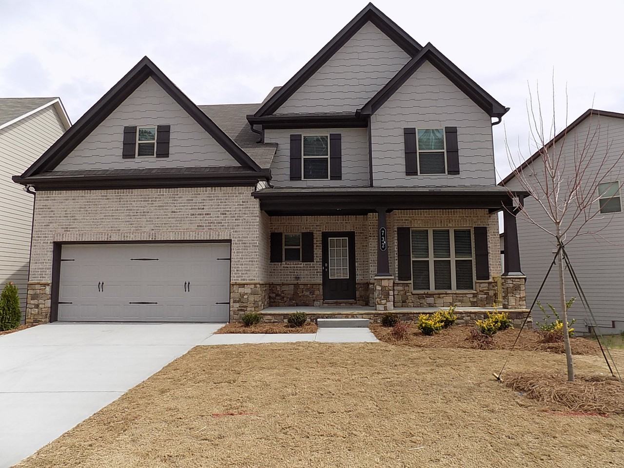 732 Overlook Glen Dr