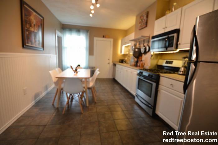 60 Webster St - Photo 2 of 12