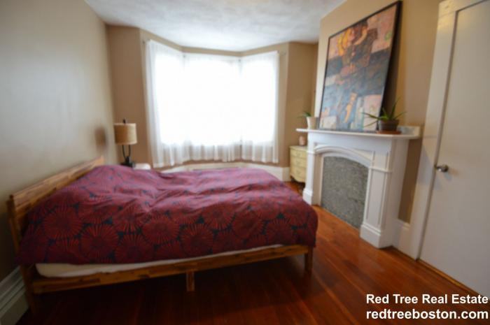 60 Webster St - Photo 3 of 12