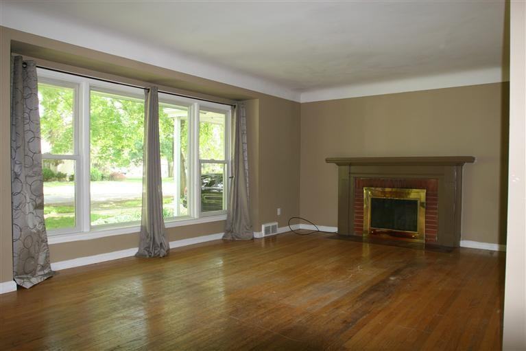 25080 Donald - Photo 2 of 9