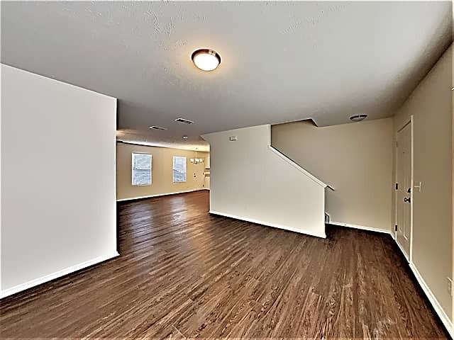 5209 Sunsail Dr - Photo 2 of 16