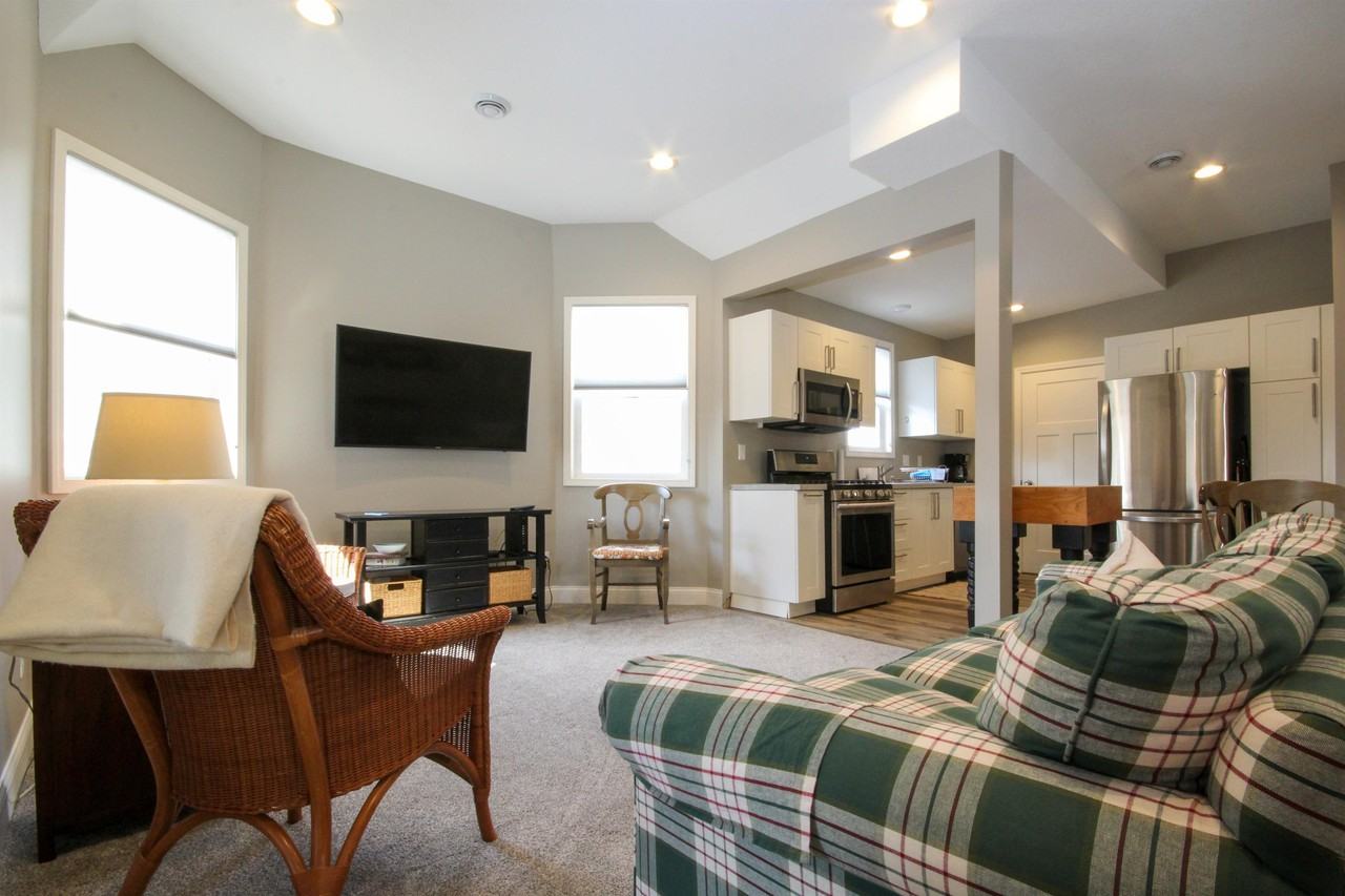 711 Sims Ave #A - Photo 5 of 19