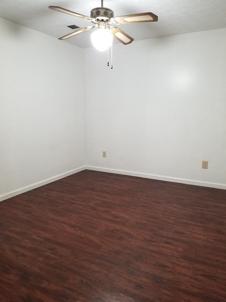 355 10th St Nw #2 - Photo 7 of 16