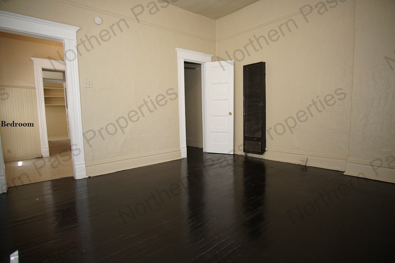 1419 Wyoming Avenue - Photo 2 of 12