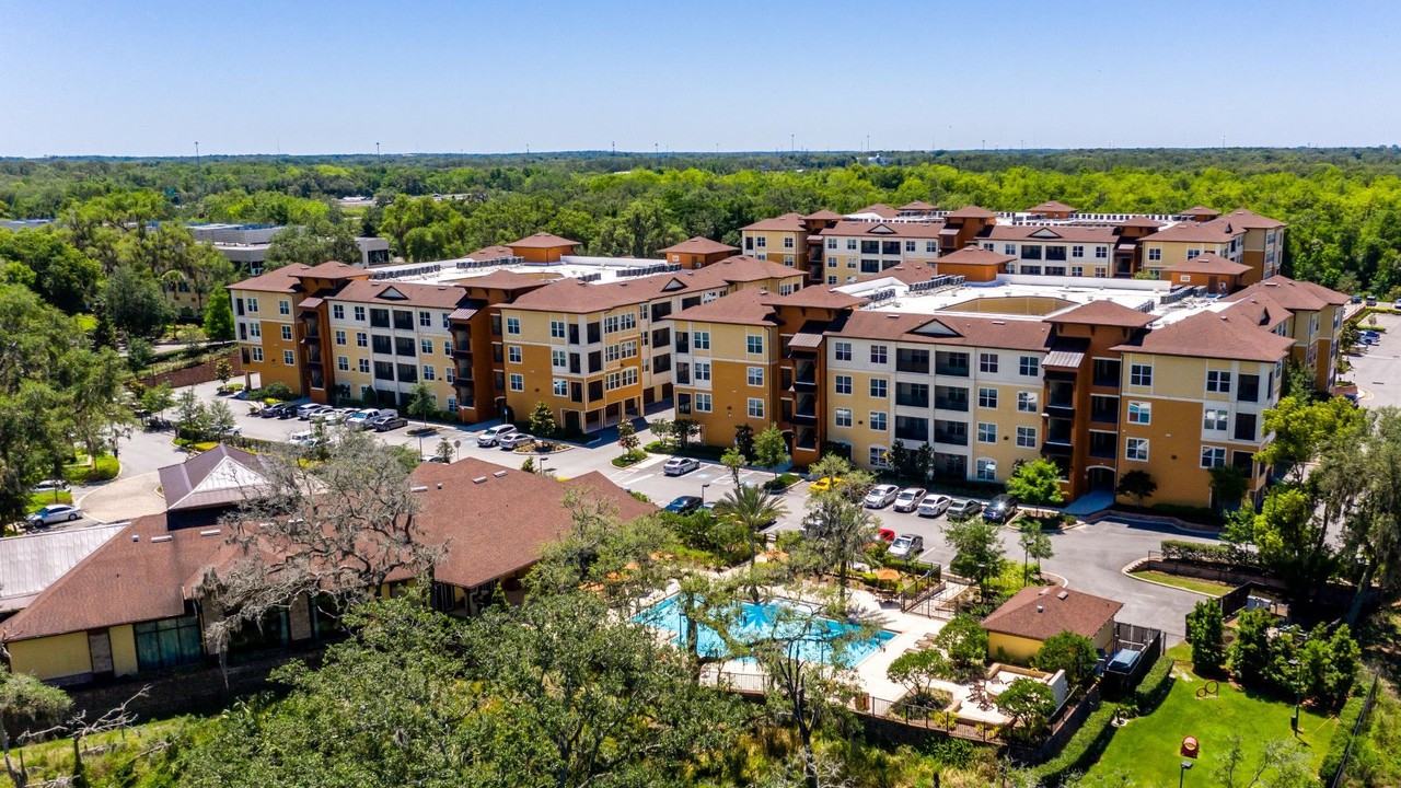 The Addison at Tampa Oaks - Photo 2 of 16