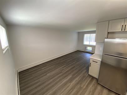 501 Lake Terrace - Photo 2 of 8