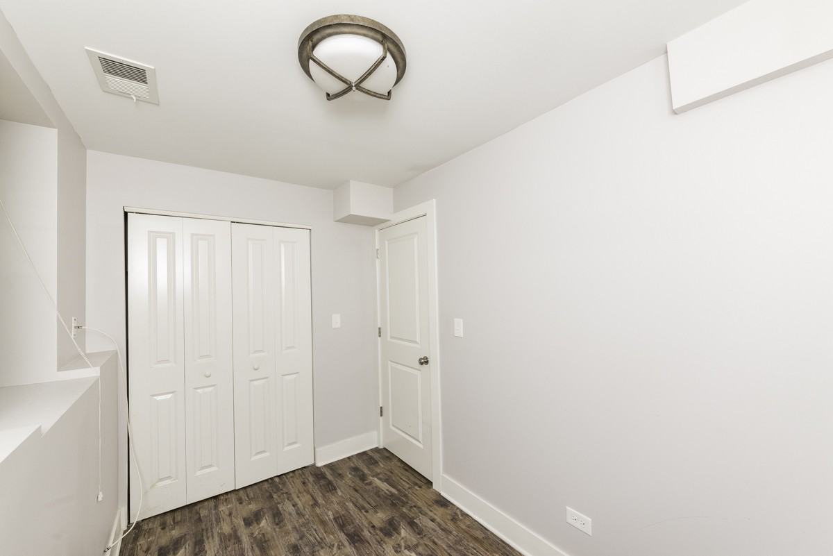 1363 W Walton St #GR - Photo 3 of 15