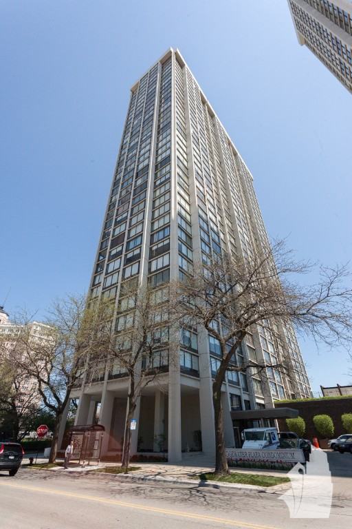 5455 N Sheridan Rd #3409