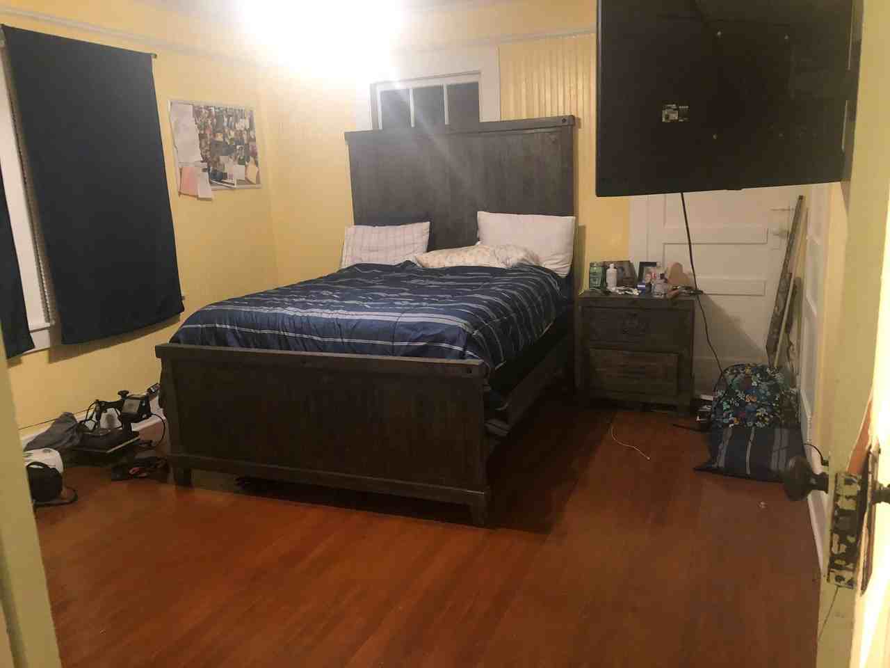 165 S Van Ave - Photo 2 of 14