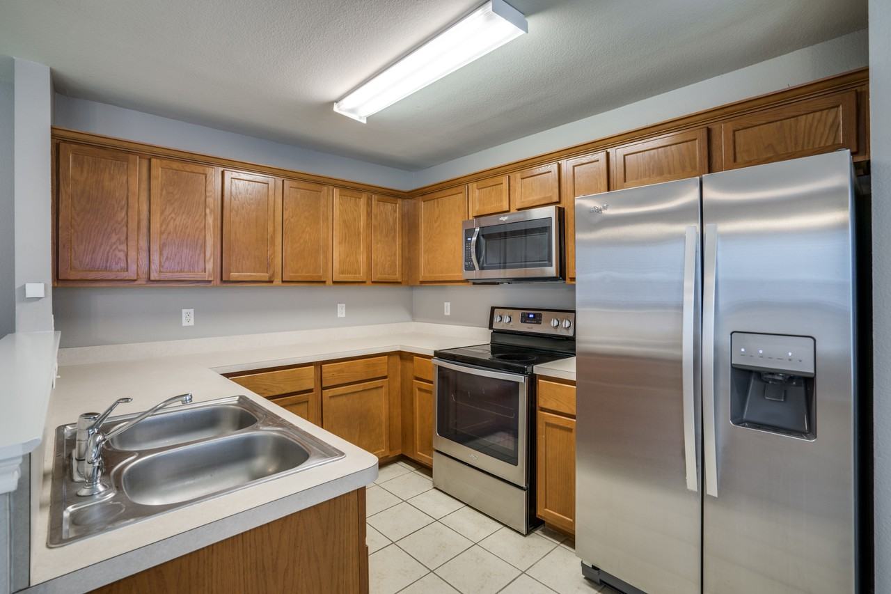 3127 Lubbock Ave #3127 - Photo 5 of 15