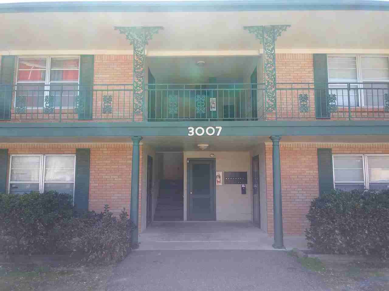 3007 Southwest 27th Avenue - 7 #7 - Photo 2 of 2