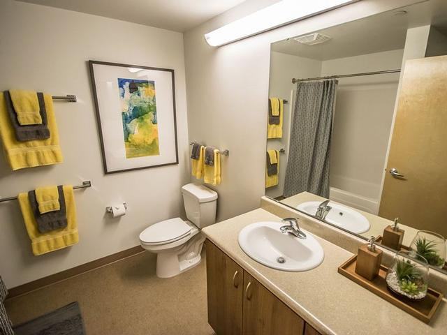 1650 Nw 13th Ave - Photo 6 of 11