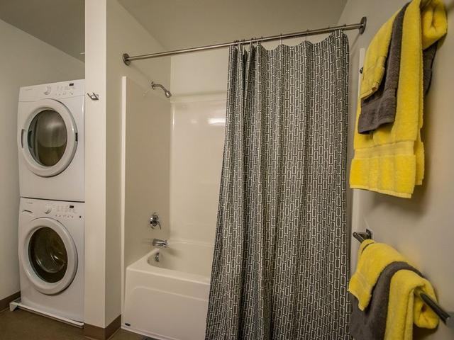 1650 Nw 13th Ave - Photo 7 of 11