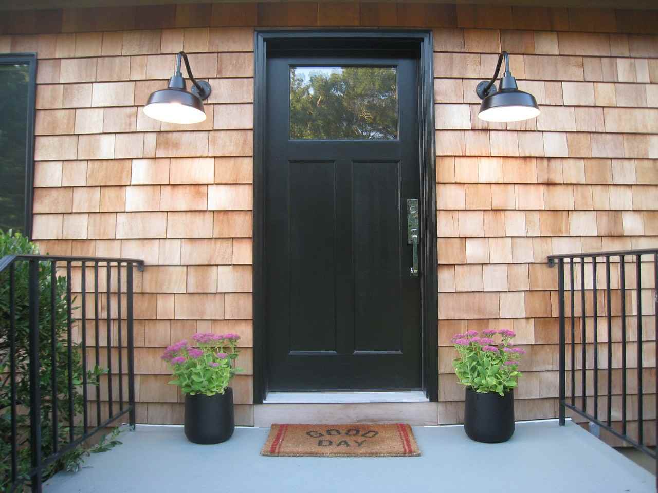 5135 Indian Neck Ln - Photo 3 of 16