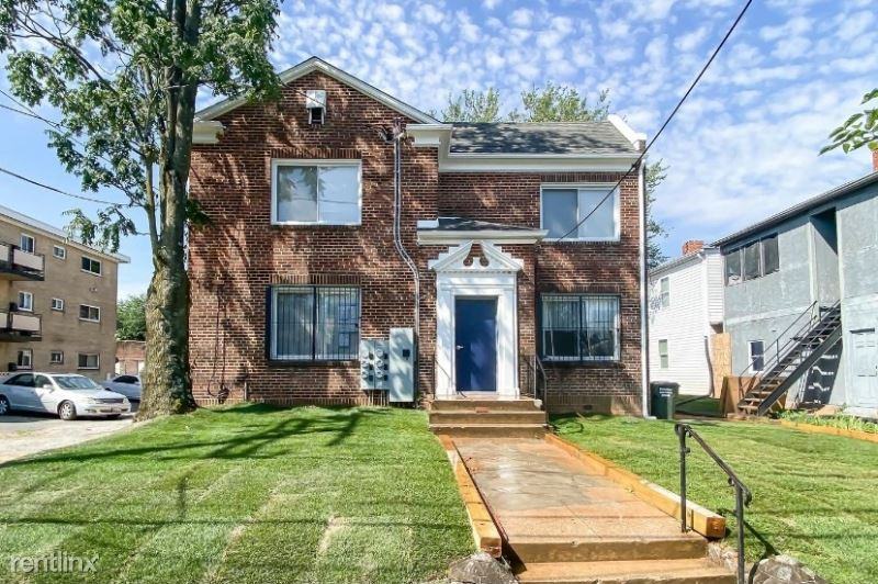 4609 Quarles St Ne - Photo 2 of 21