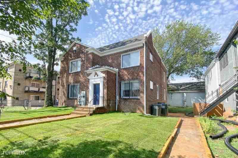 4609 Quarles St Ne - Photo 3 of 21