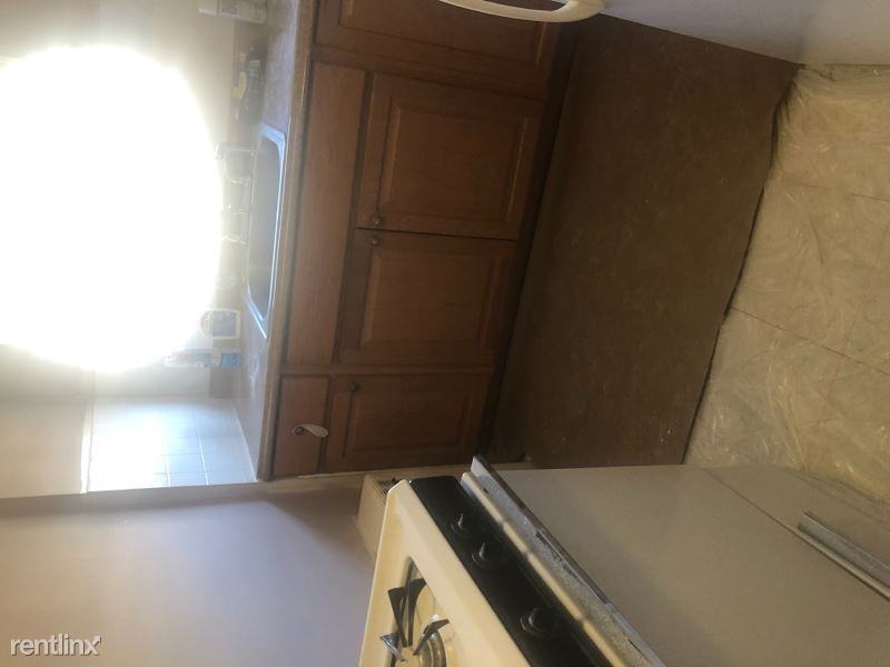 296 Terrace Ave - Photo 2 of 7