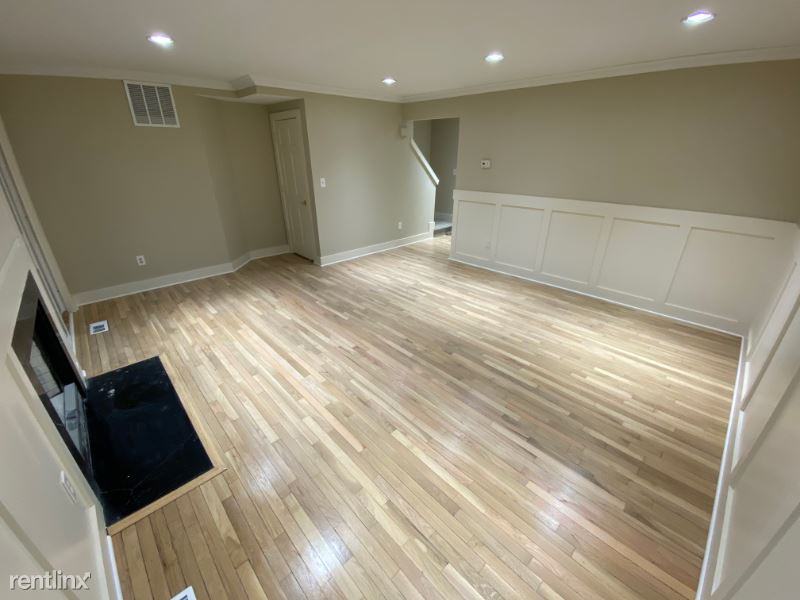9271 Jessica Dr - Photo 3 of 10