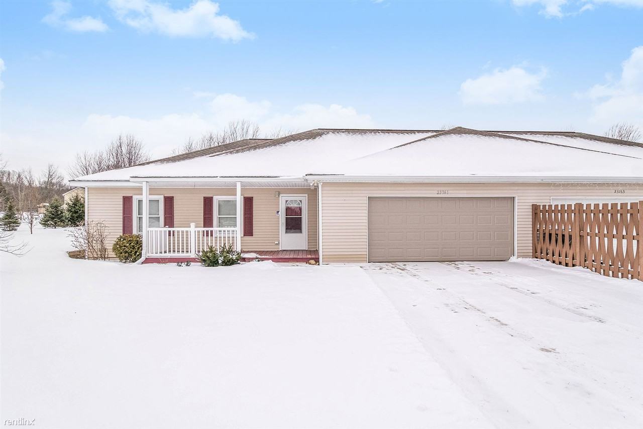 23763 Humming Bird Ave - Photo 2 of 20