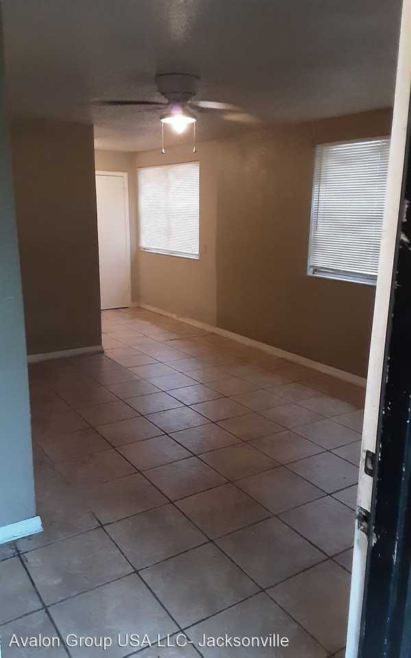 1819 W 6st Street - Photo 2 of 15