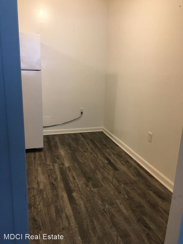 6139 Darby Road - Photo 2 of 13