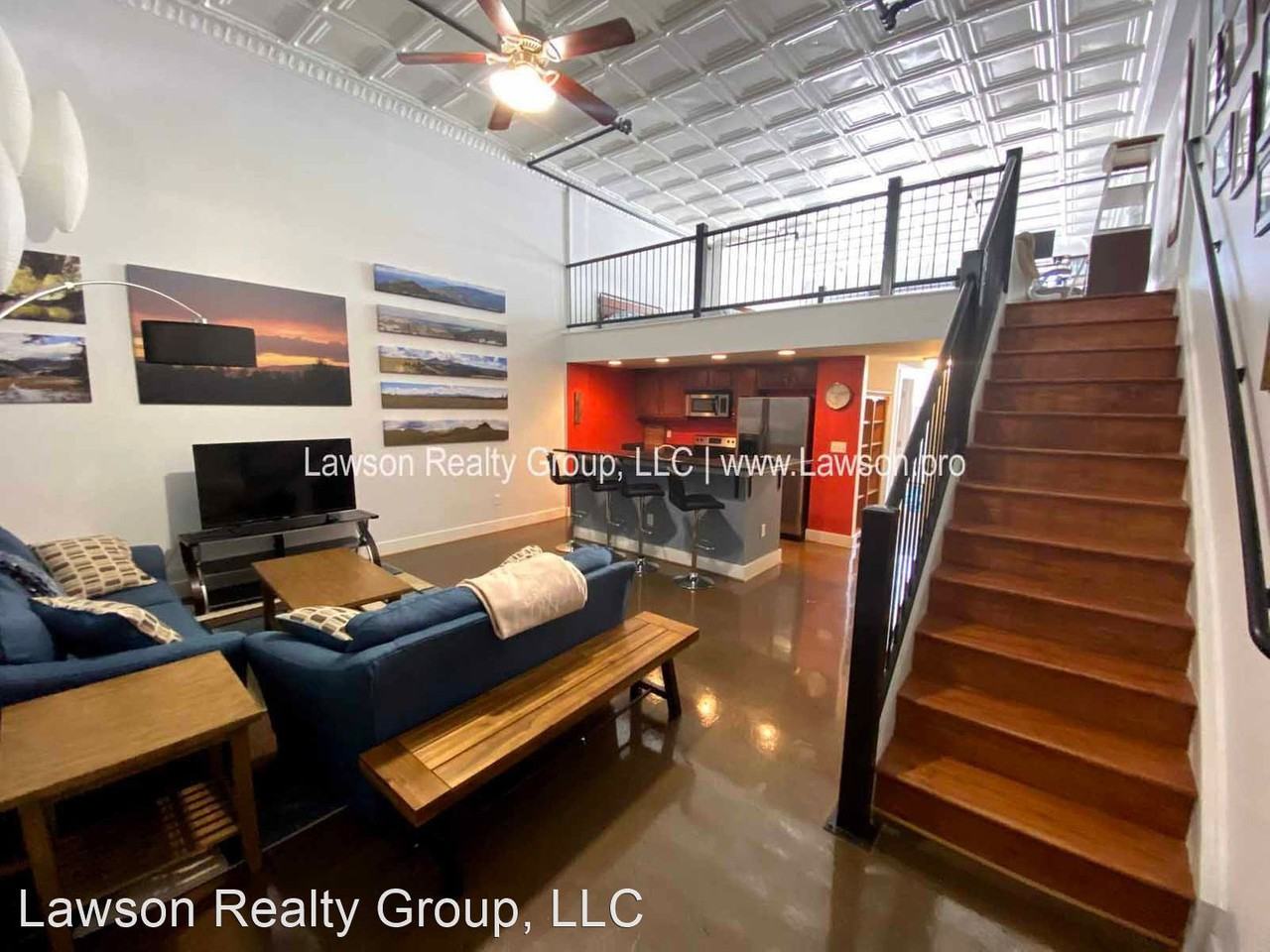 319 Campbell Ave SW - Photo 3 of 32