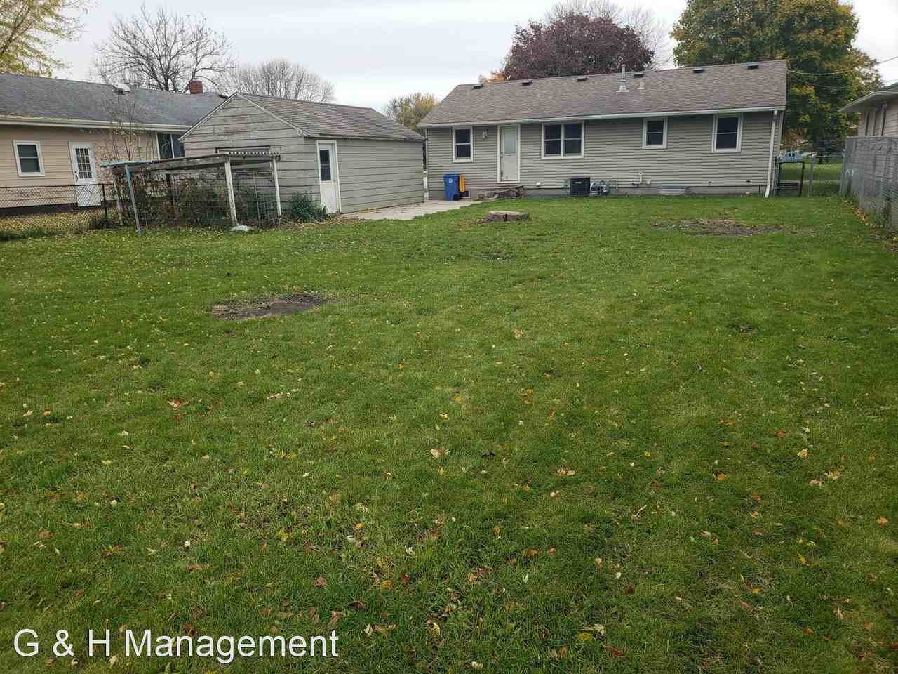 335 3rd St Nw - Photo 3 of 14