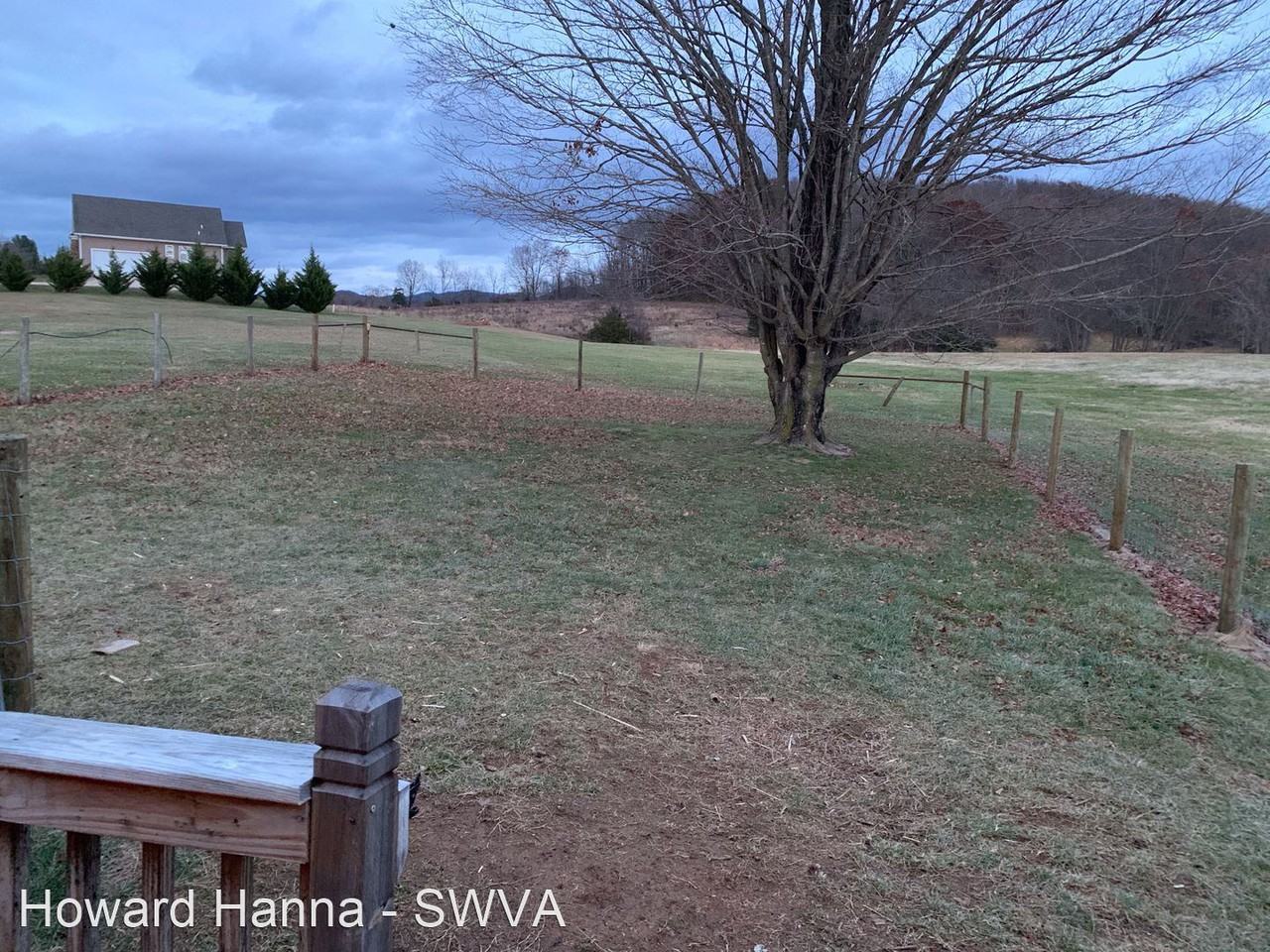 3822 Borden Grant Trl - Photo 2 of 11