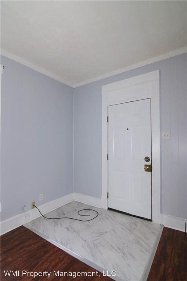 417-419 West 39th Street - Photo 3 of 14