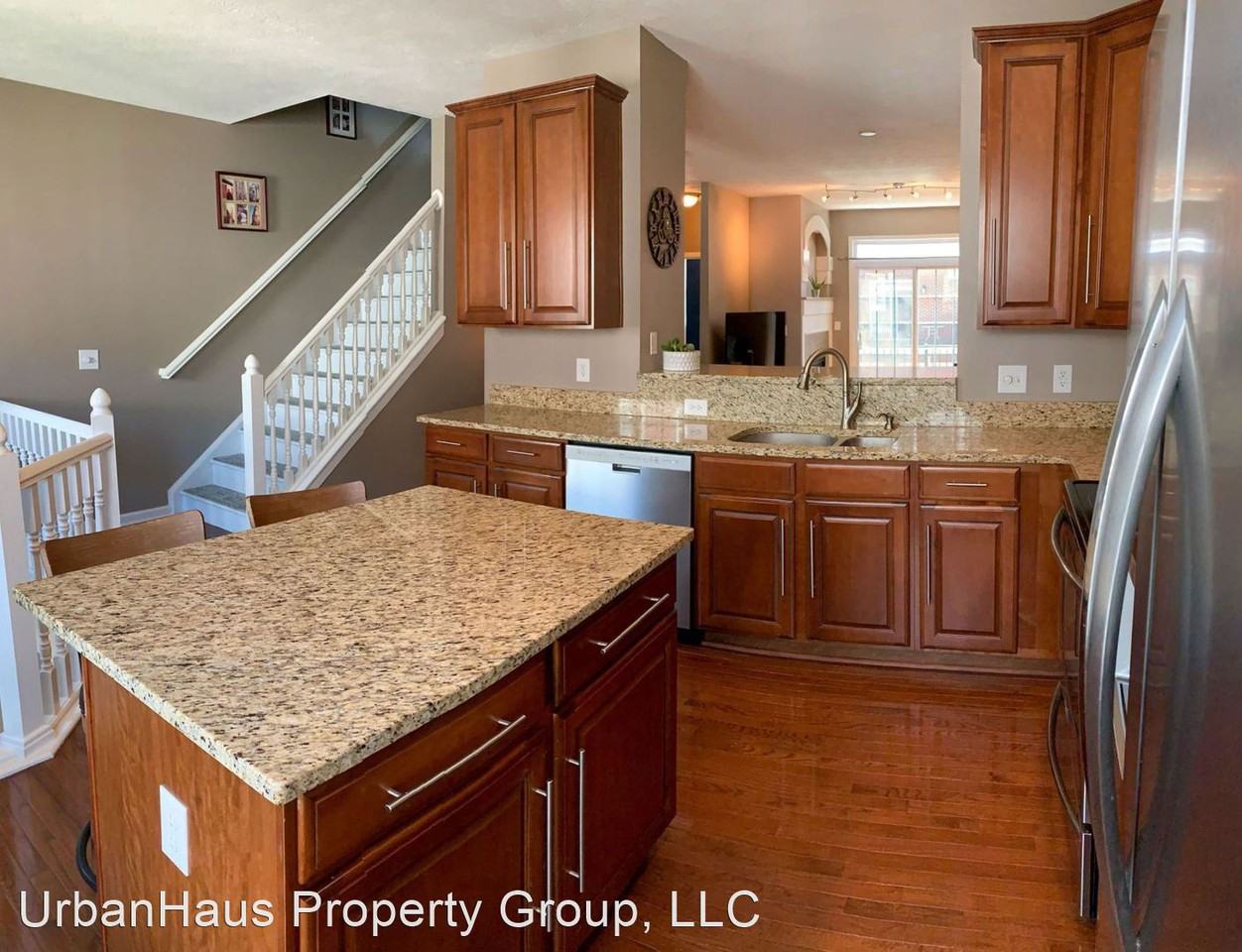 8256 Jo Ellen Dr - Photo 3 of 22