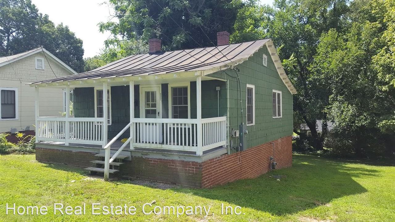 322 W 24th St - Photo 2 of 8