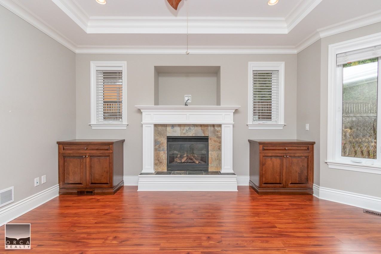 3046 Del Rio Dr - Photo 3 of 17