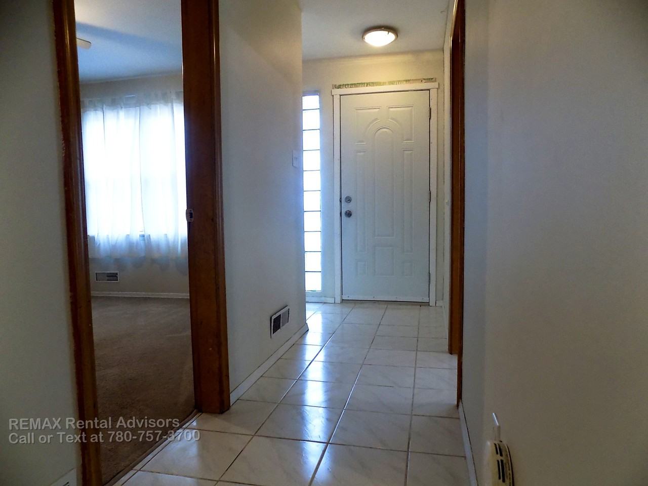 12304 86 St Nw - Photo 3 of 17