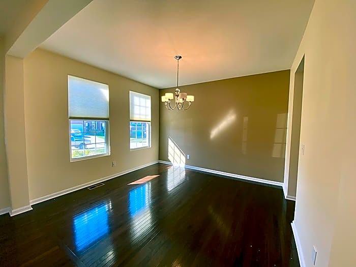 11482 Wynfair Ct - Photo 3 of 10
